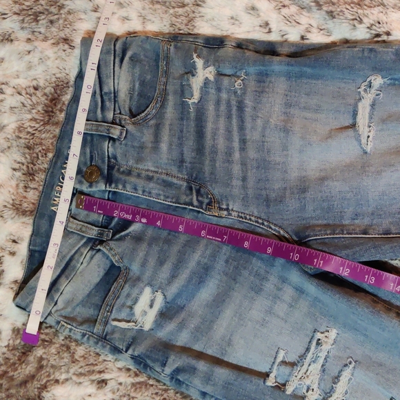 American Eagle Distressed Jegging - Picture 4 of 7